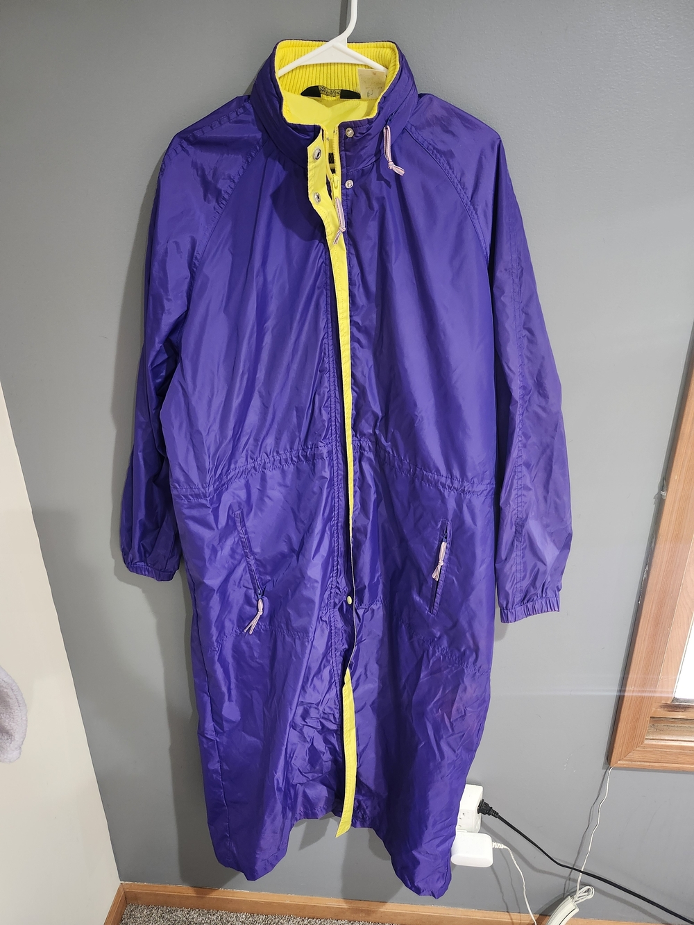 The Woolrich Vintage Purple And Yellow Long Windbreaker Size Large